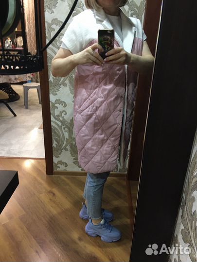 Жилет женский розовый 46 размера