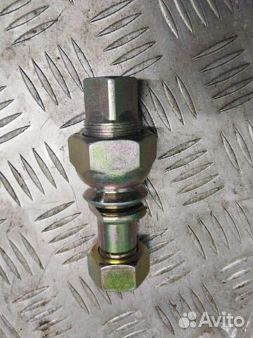 Шпилька ступицы переднего колеса правая Mitsubishi