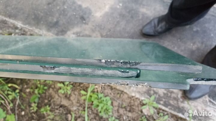 Дверь стеклянная