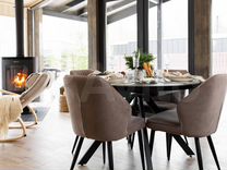 и вновь пирожков дарит всем свою. стихи про пироги смешные. и вновь пирожков дарит всем свою. читаем стихи. стишки пирожки прикольные.