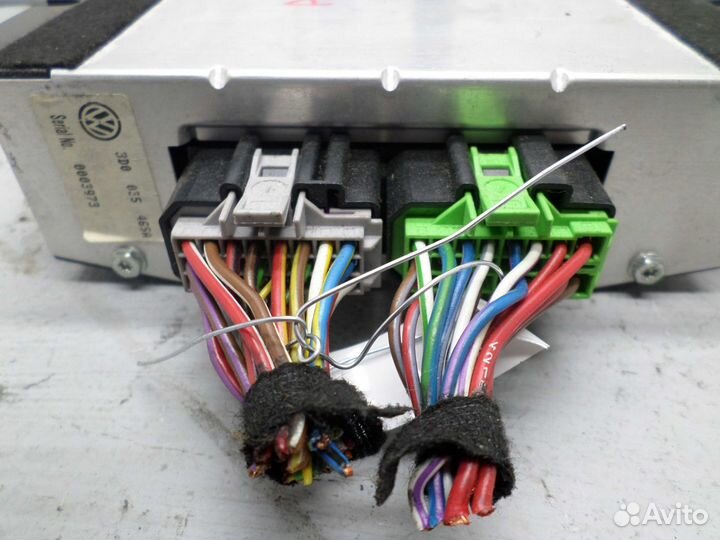 Усилитель звука Volkswagen Phaeton 3D 3D0035465A