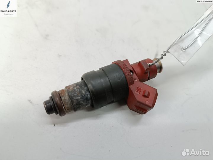 Форсунка топливная 0000788523 на Mercedes W208 (CLK)