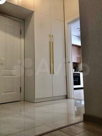 3-к. квартира, 120 м², 8/9 эт.
