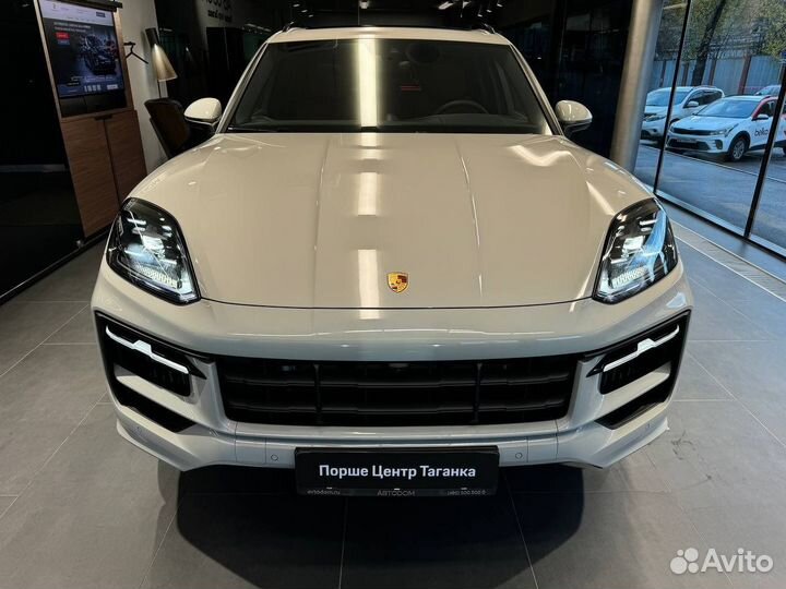 Porsche Cayenne 3.0 AT, 2024