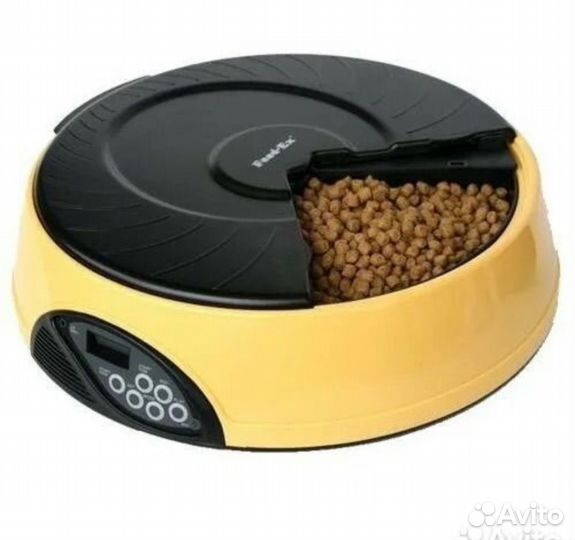 Автоматическая кормушка для кошек и собак