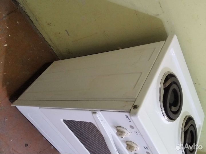 Плита электрическая бу 50х85 чистая рабет отлично