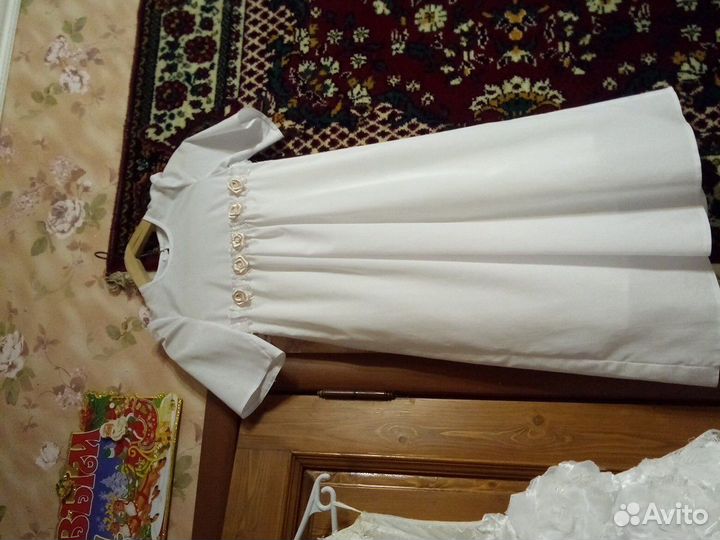 Свадебное платье в комплекте с двумя платьями для