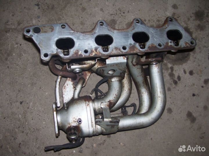 Mitsubishi Lancer 9 коллектор 1.3-1.6