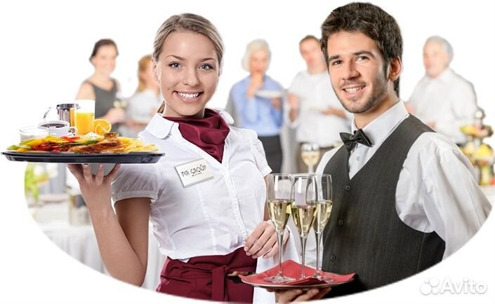 Официанты в новую кофейню, центр Сочи