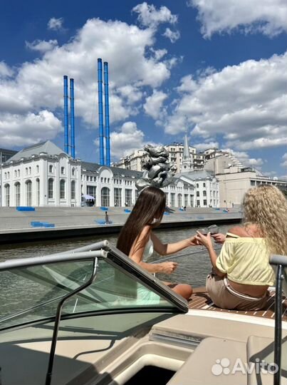 Аренда катера яхты в центре Москвы