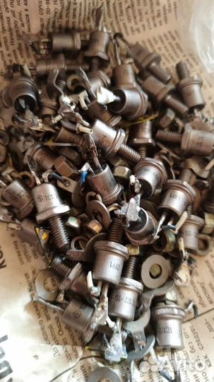 Прием плат и радиодеталей