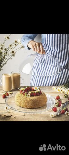 Тортница с крышкой