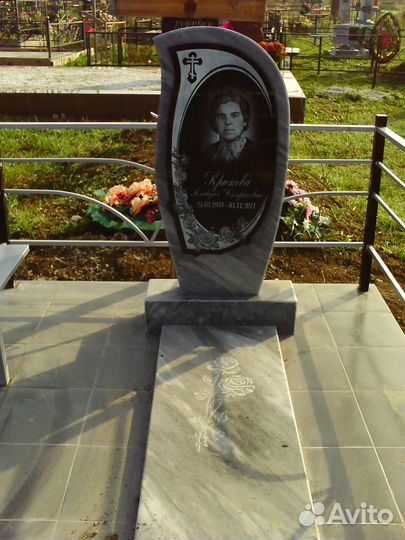 Памятники из гранита и мрамора