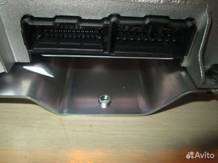 Усилитель акустической системы (Nissan Murano)