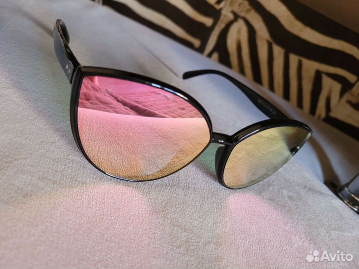 Солнцезащитные очки женские