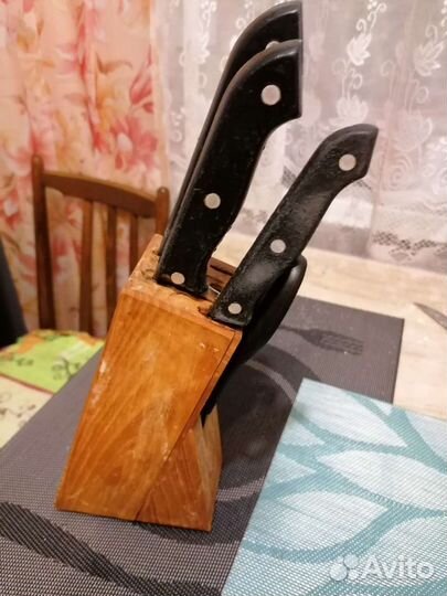 Столовые приборы