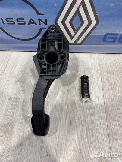 Педаль сцепления Volkswagen polo 5