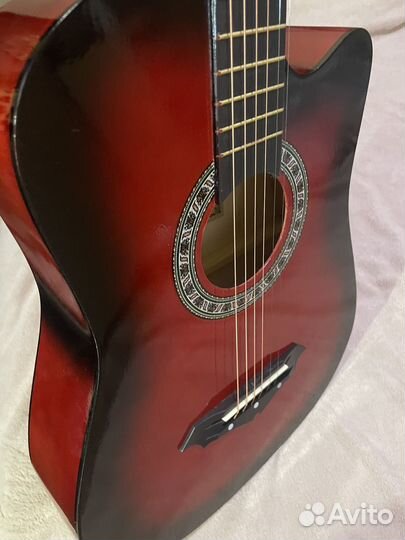 Акустическая гитара Новая