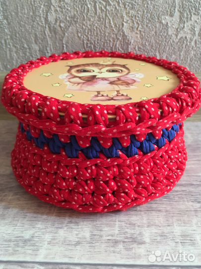 Корзиночка вязаная красная с совой