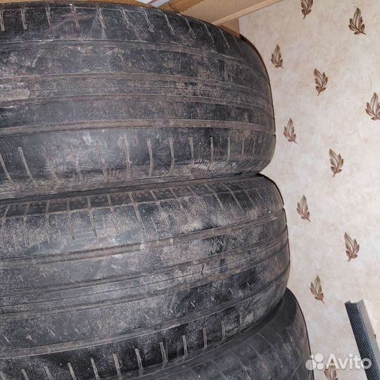 Yokohama A.Drive AA01 215/65 R17