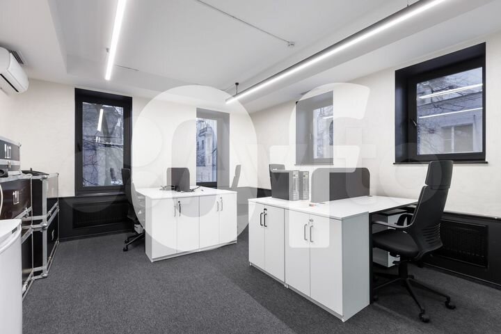 Продам здание, 951 м²