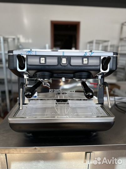 Кофемашина Nuova Simonelli Appia Life