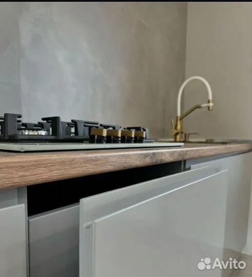 Кухонный гарнитур на заказ. Лучшее качество