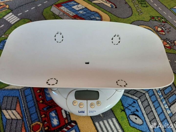Весы для новорожденных laica