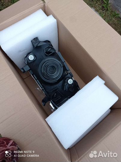 Левая передняя фара