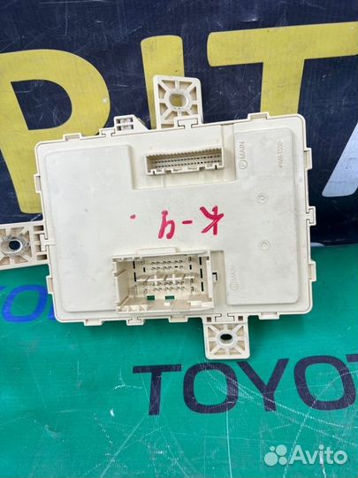 Блок предохранителей Kia Quoris 1 G8BE 2012-2019