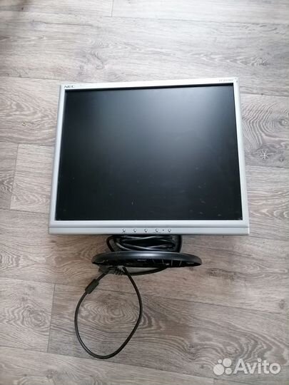 Монитор Nec 19