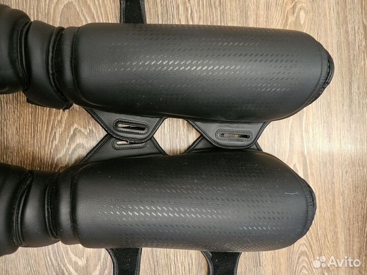 Защита для ног единоборства