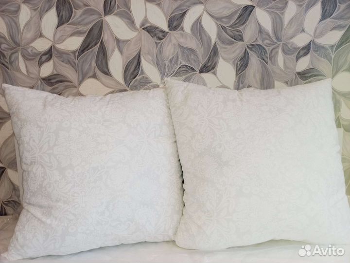 Подушки 70/70 новые
