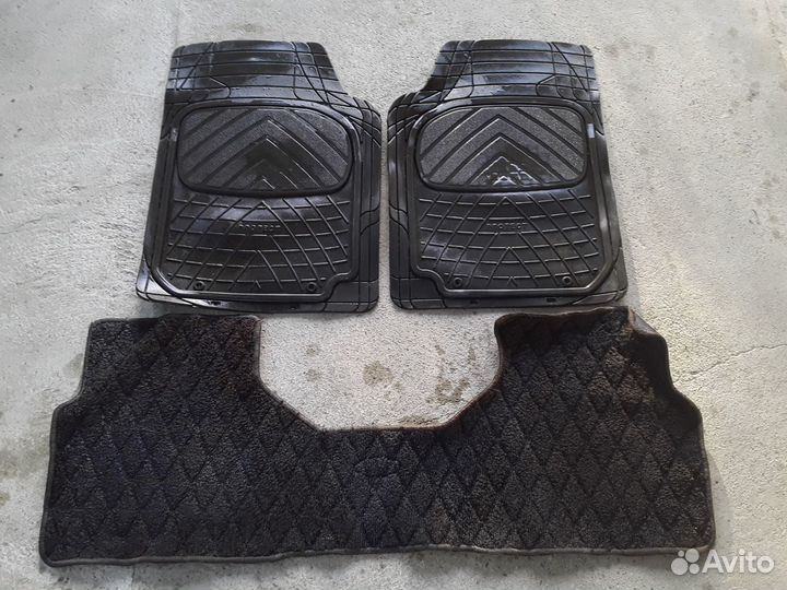 Коврики для автомобиля