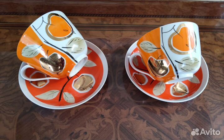 Большие чайные чашки золотое яблоко Дулево