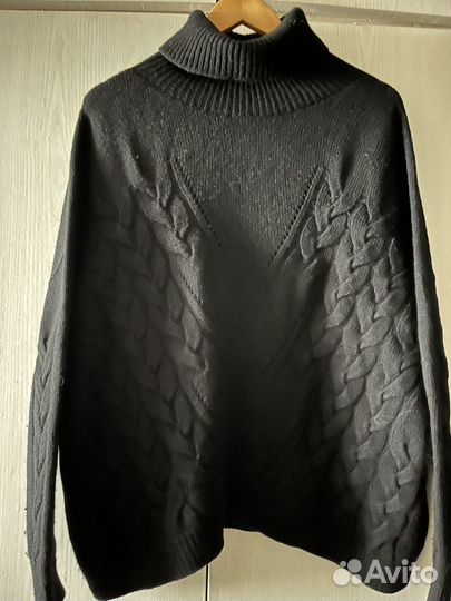 Свитер женский