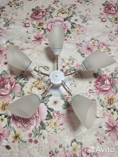 Люстра потолочная