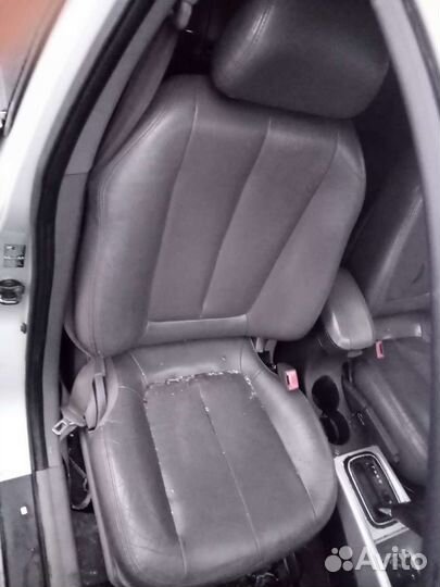 Сиденья комплект кожа Hyundai Elantra 3 XD