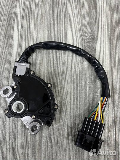 Датчик переключения АКПП Mitsubishi