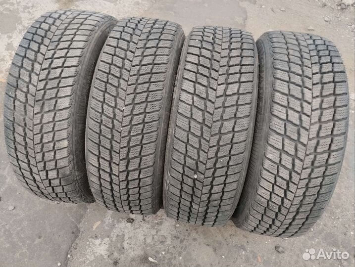 Roadstone Winguard SUV 225/60 R18