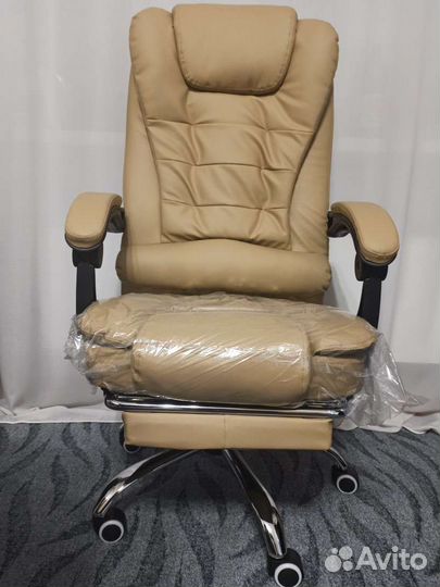 Кресло руководителя с вибромассажером новое