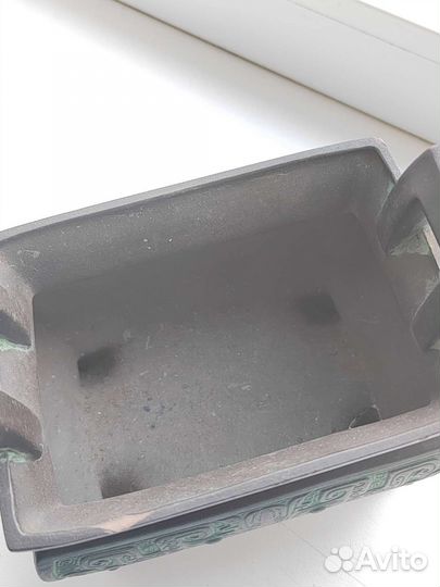 Керамическая ваза ацтеков на ножках