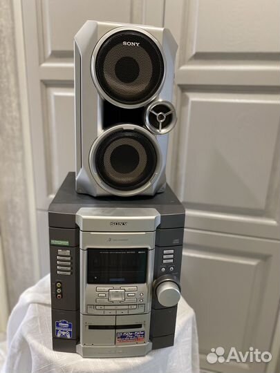 Музыкальный центр sony