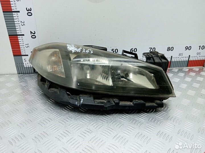 Фара передняя для Renault Laguna 2 89900470