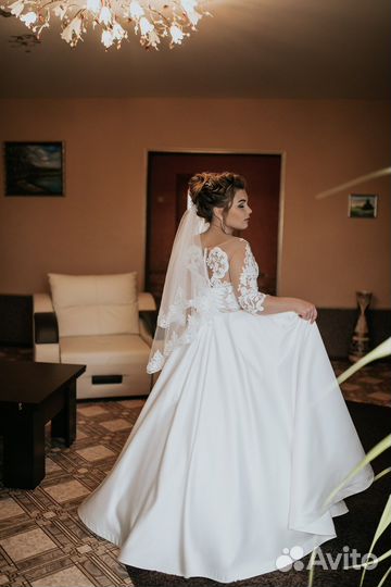Платье свадебное