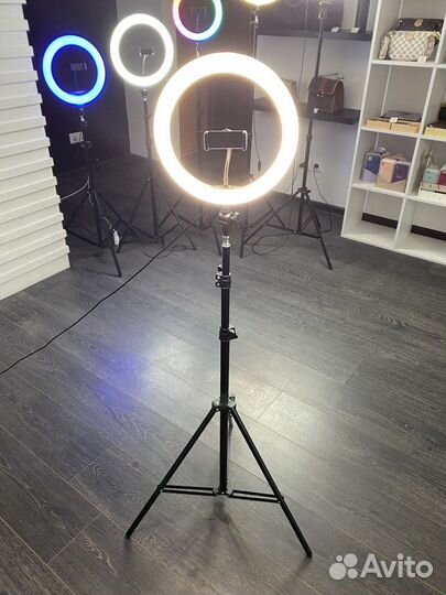Кольцевая лампа 26,32,33,36,45,46,54 см с штативом