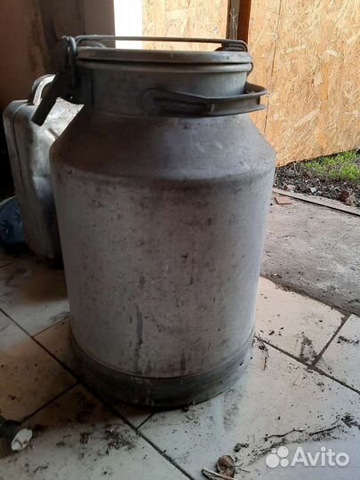 Фляга алюминиевая 40л.Канистра алюминиевая