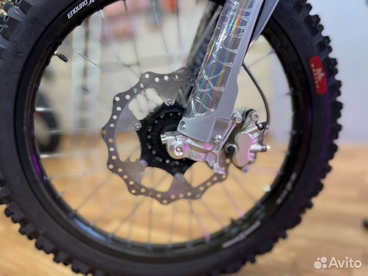 BRZ X5M (172FMM-5, 21 л.с, баланс. вал)