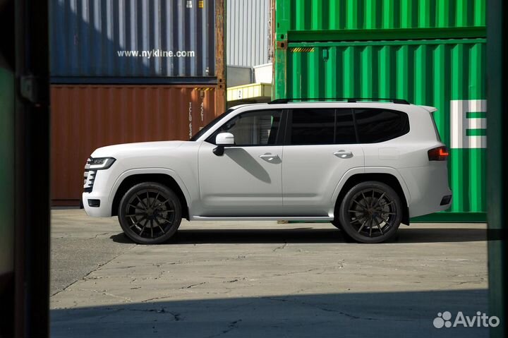 Кованые диски Skill R22 на Toyota tundra