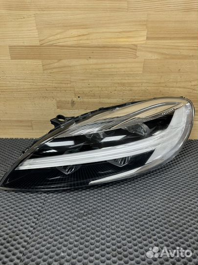 Volvo V40 Cross Country фара левая Full Led